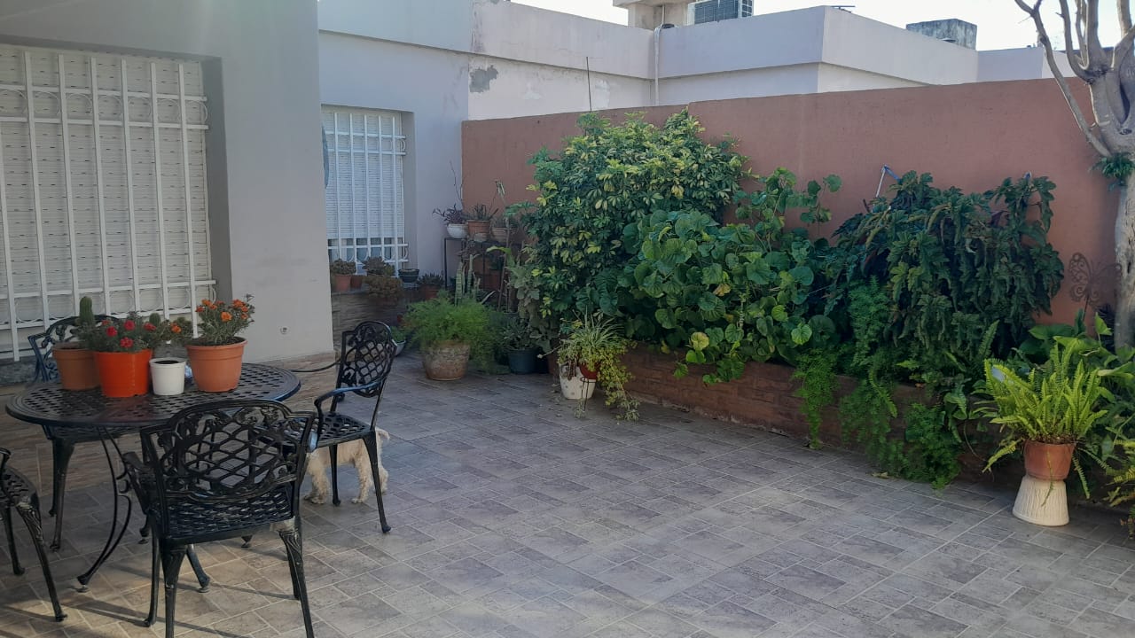 3 dormitorios · baño · living · cocina-comedor · lavadero · quincho y patio - foto 10