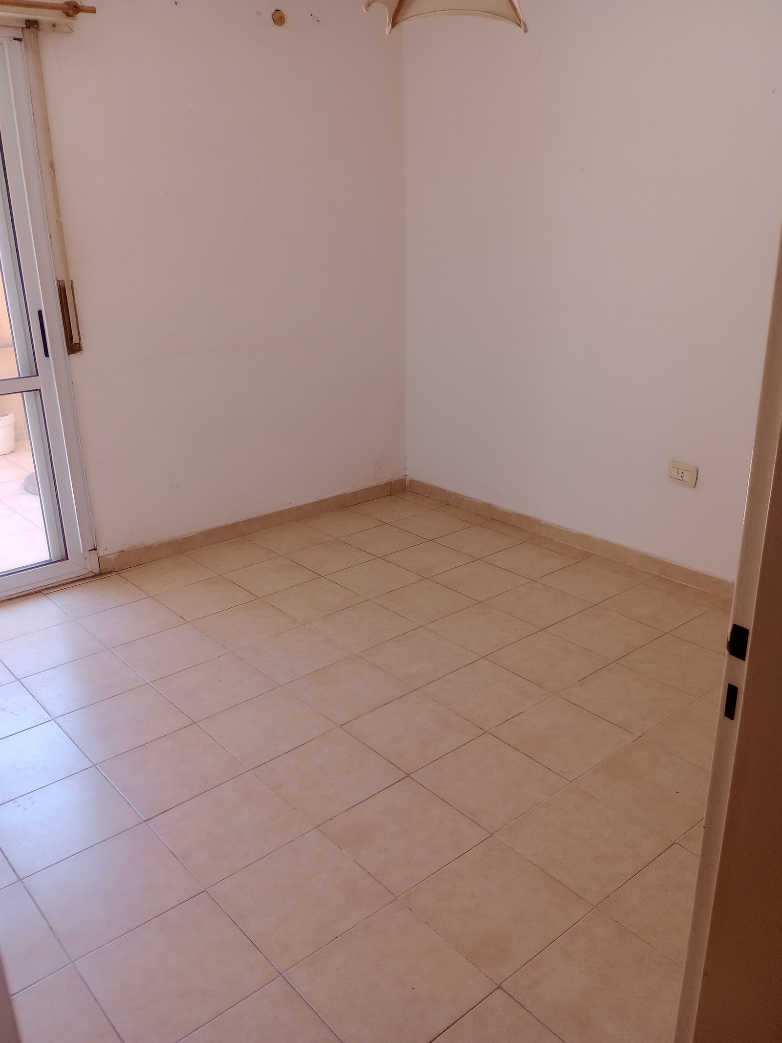 1 dormitorio · cocina-comedor · baño y patio - foto 4