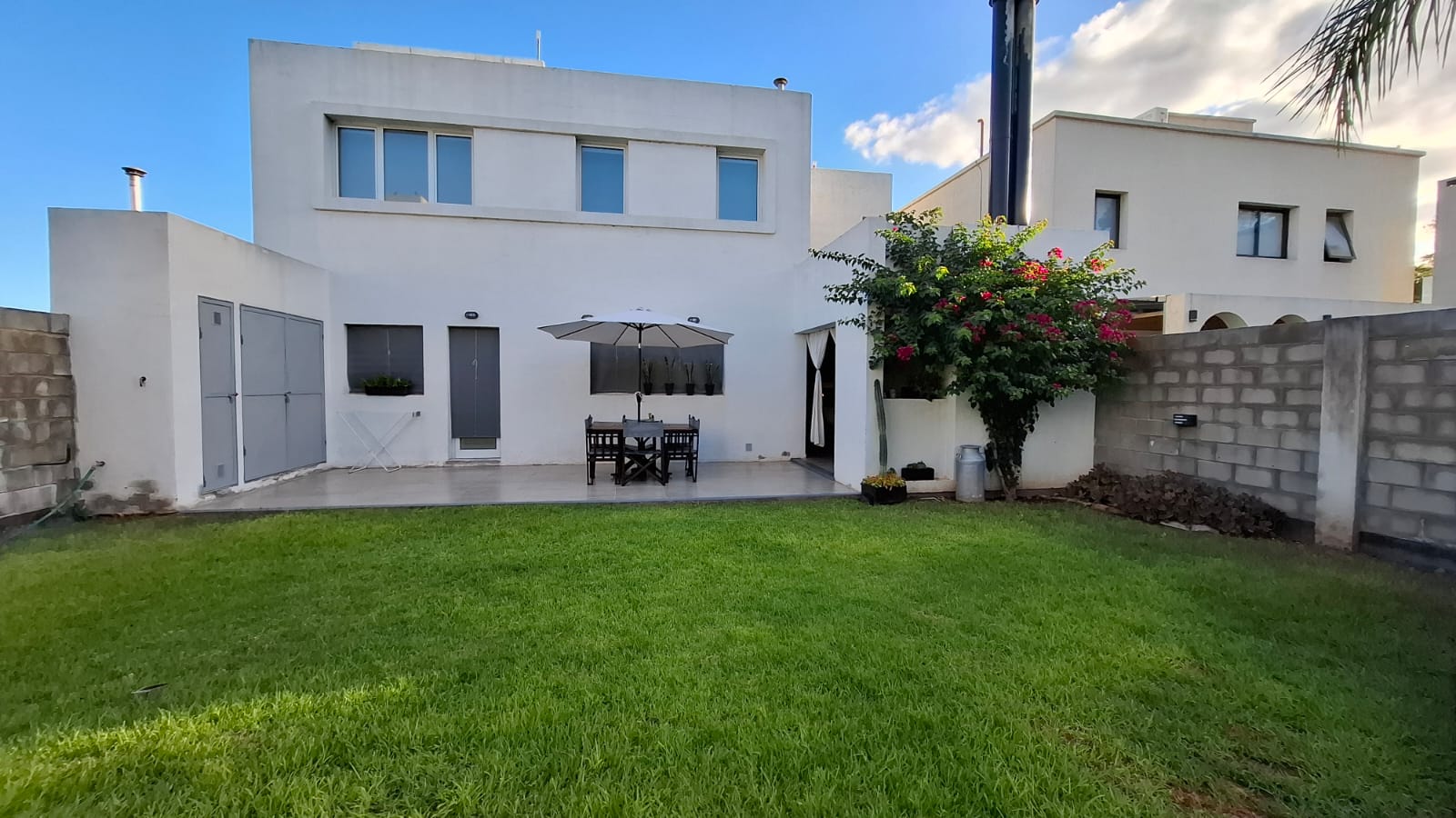 2 dormitorios · cocina-comedor · patio amplio con asador · cochera · patio de luz - foto 7
