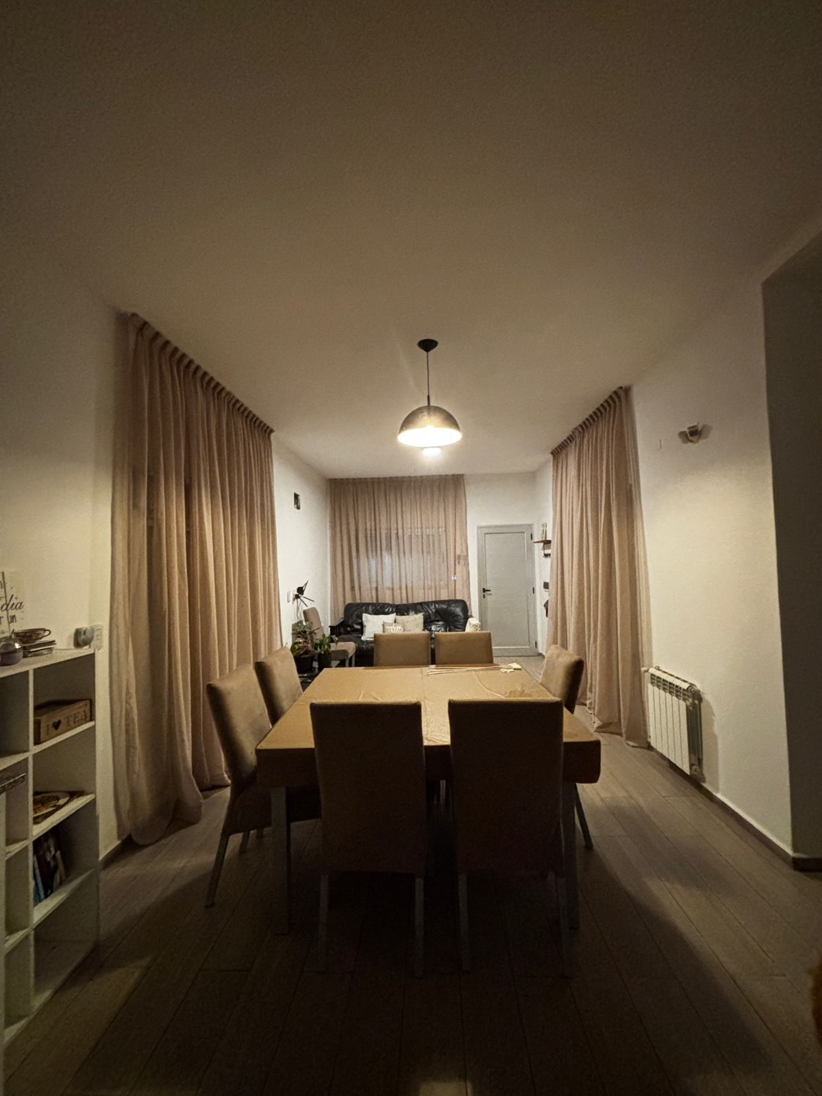 3 dormitorios · 2 baños · cocina-comedor · balcón · patio y cochera - foto 2