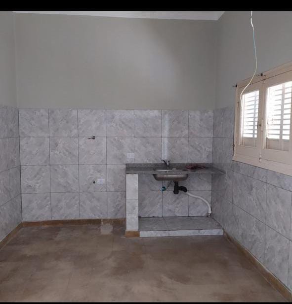 Cocina-Comedor · living · 2 dormitorios · baño · patio · asador - foto 4