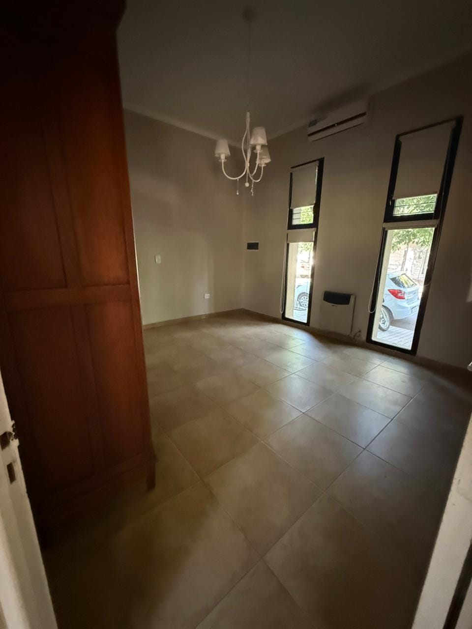 2 dormitorios · baño · antebaño · cocina-comedor · lavadero · cochera porton automatico - foto 3