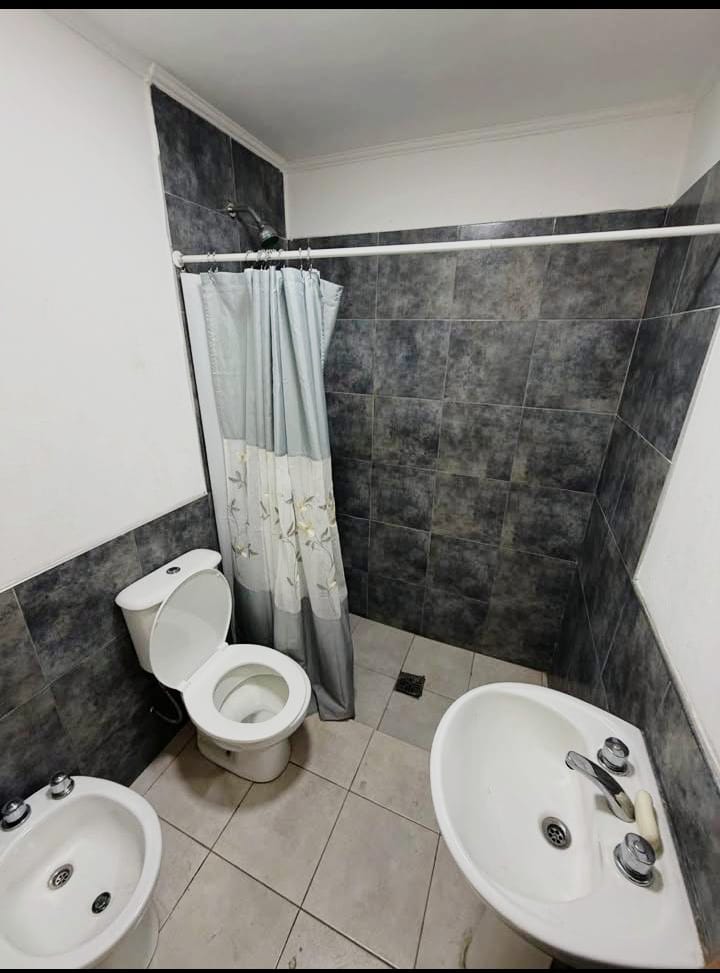 2 dormitorios · Baño · Cocina-Comedor · Pileta · Asador · Cochera - foto 5