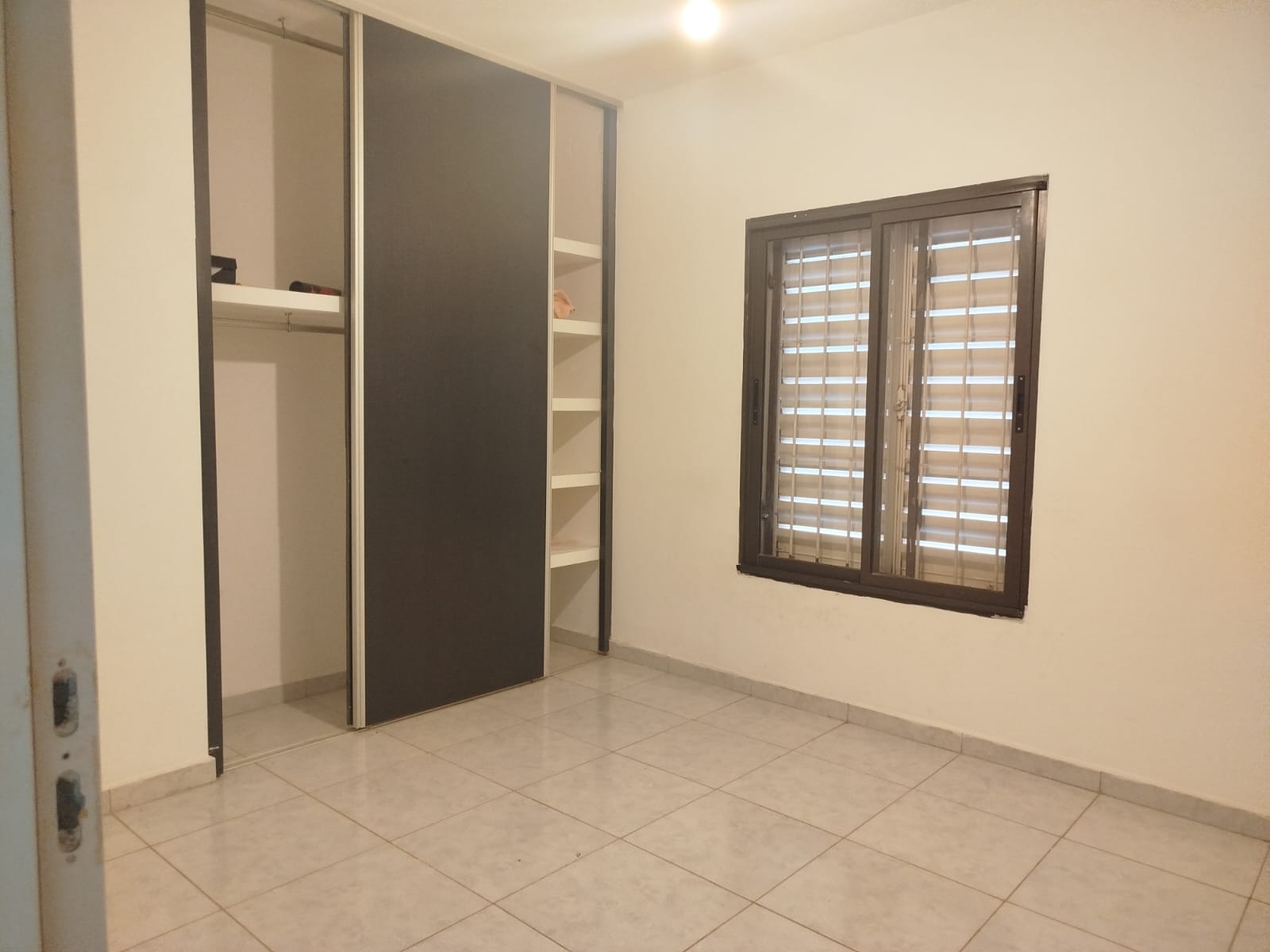 2 dormitorios · dos baños · cocina · living-comedor amplio · patio y cochera - foto 4