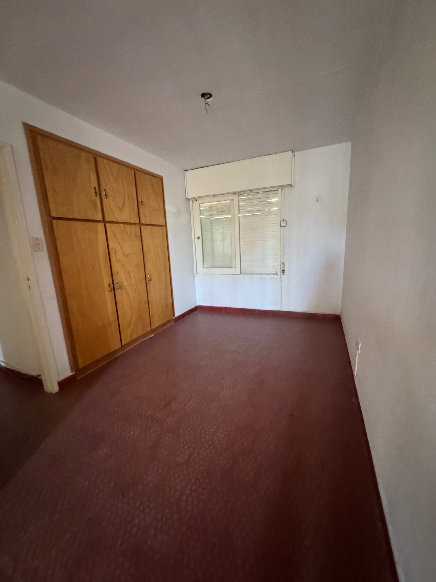 2 habitaciones · 1 baño con bañera y ante baño · living · cocina conedor · balcon con vista al frente - foto 5