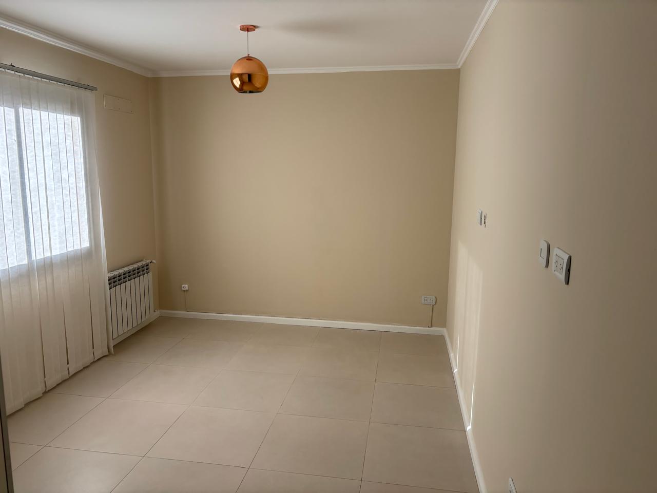 2 habitaciones con placar · cocina comedor · baño · cochera propia - foto 22