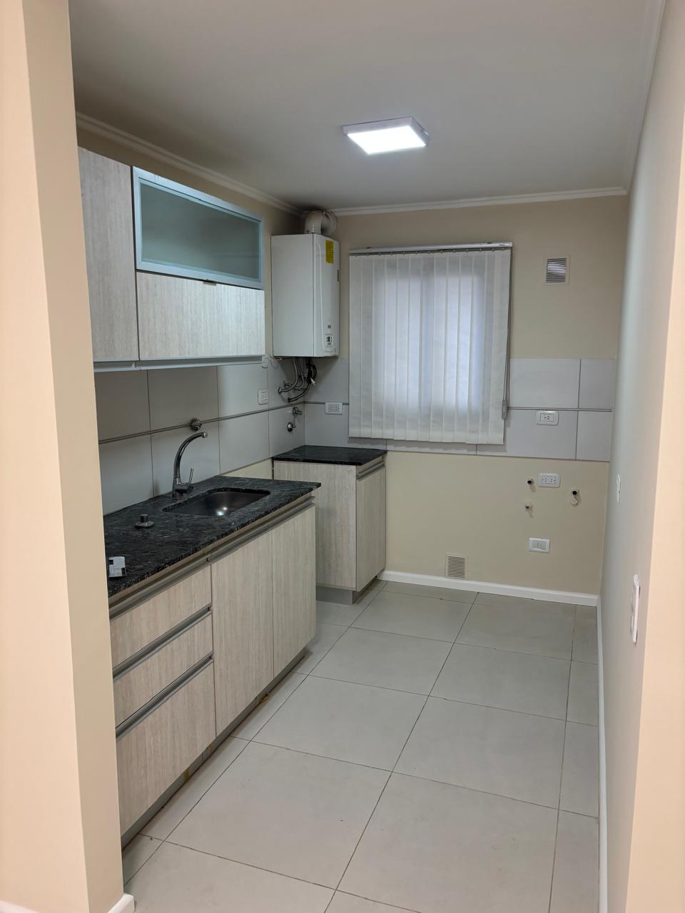 2 habitaciones con placar · cocina comedor · baño · cochera propia - foto 9