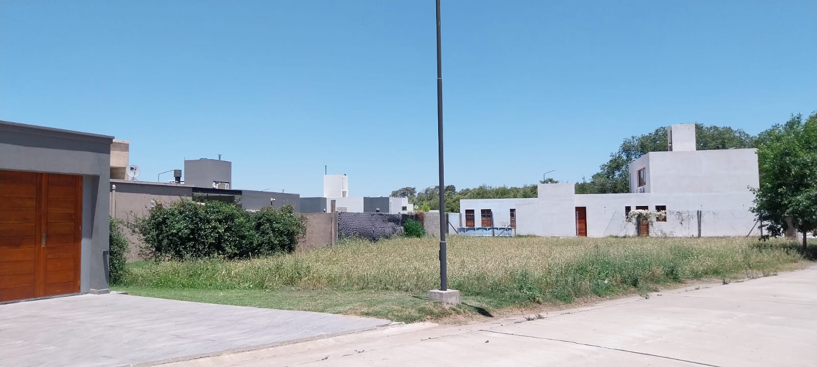 Lotes en Las Lilas de 312m2 y 334m2. - foto 3