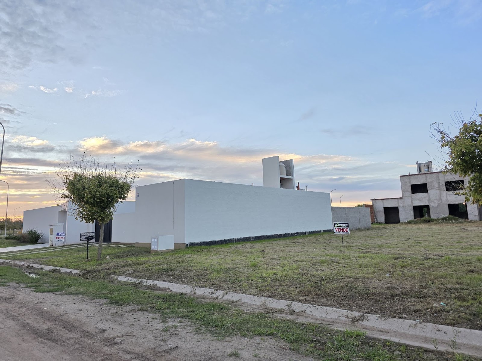12x27.50mts · Ubicacion privilegiada dentro del Barrio - foto 4