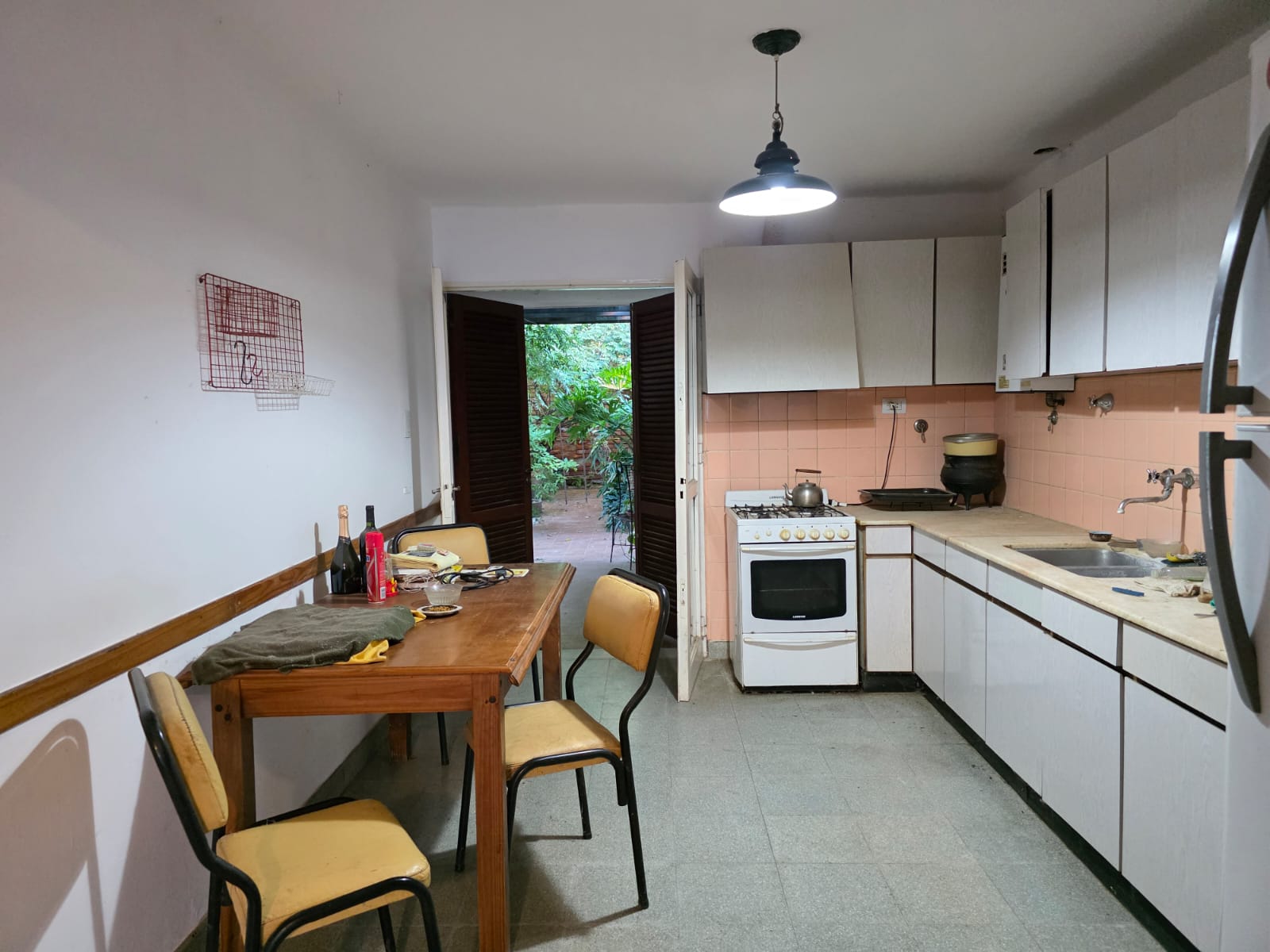 3 habitaciones · 1 baño · Estar/Comedor integrados · Cocina · Lavadero · patio con pieza de guardado · 231m2 terreno - foto 16