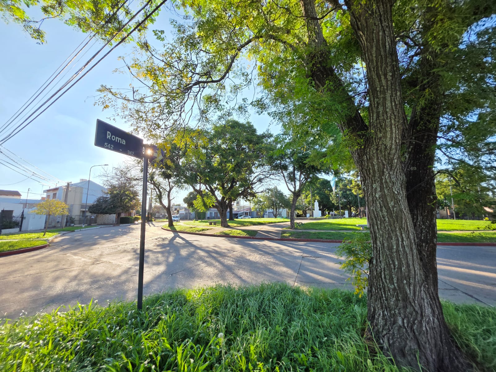 Superficie 560m2 · Terreno en esquina · Excepcional Ubicación - foto 4