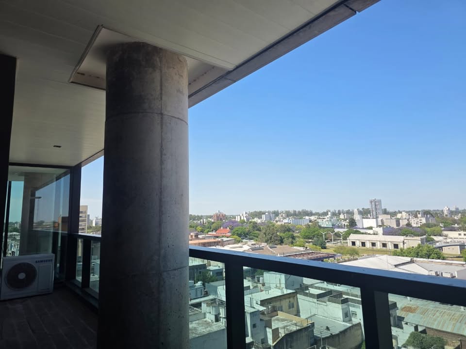 3 habitaciones · 3 baños · Inmenso estar-Comedor · Cocina completamente equipada · 250m2 - foto 4