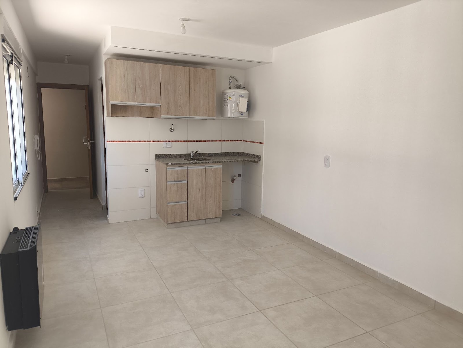 Monoambiente · 2 do piso · interno · equipado con alacena y calefactor · 27m2 · escritura en trámite - foto 4