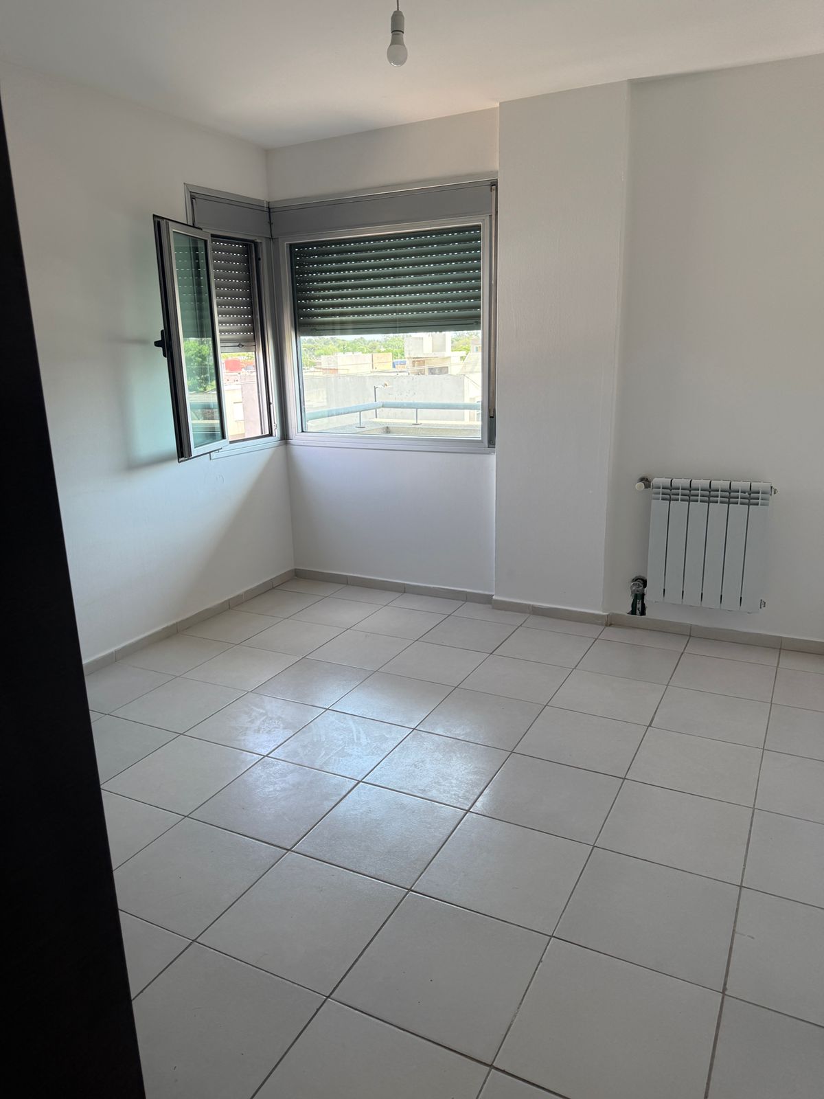 2 dormitorios · cocina · living comedor · balcón · vista frente · 4to piso · escritura - foto 9
