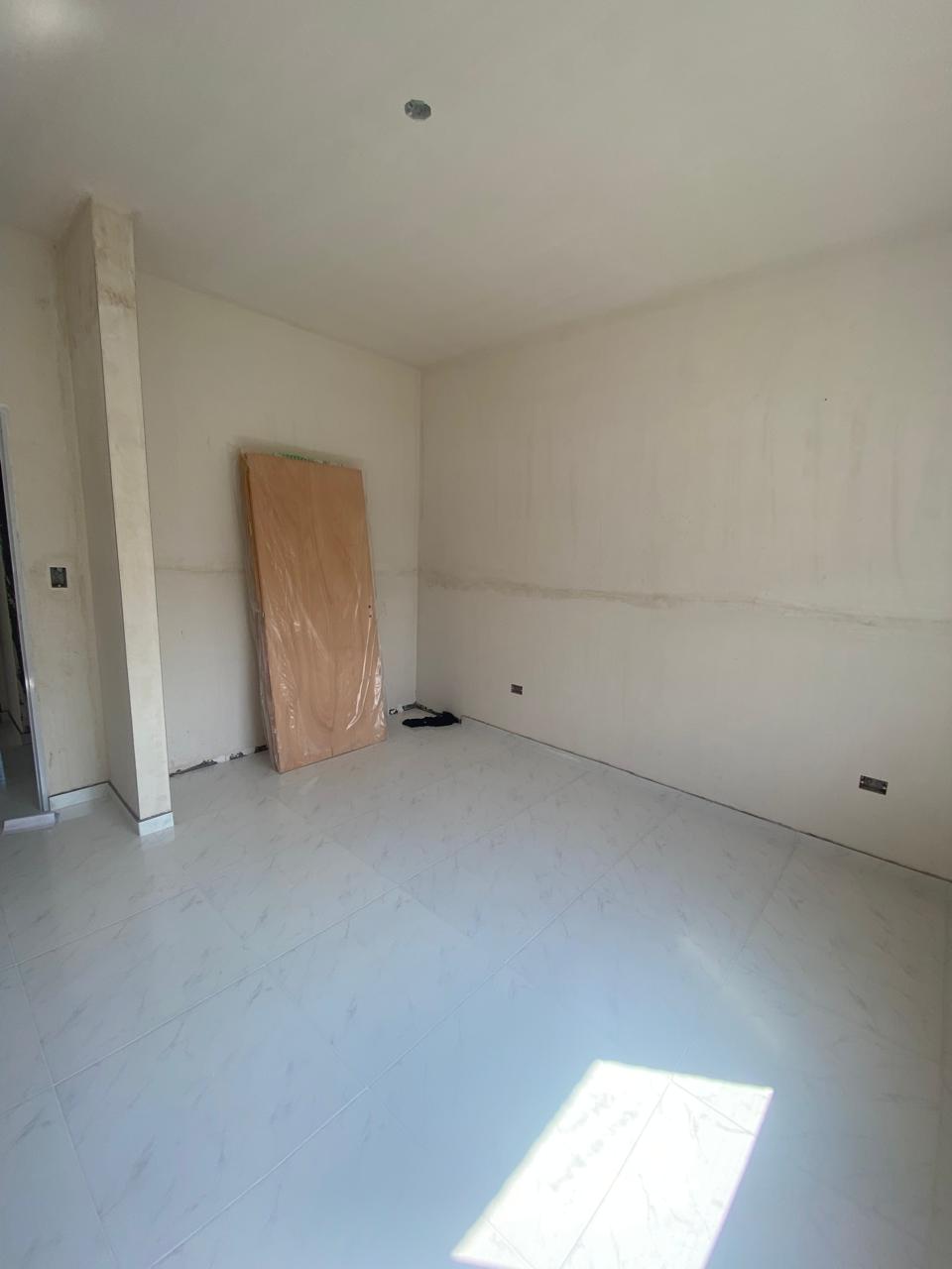 Casa a estrenar · 2 dormitorios · baño · cocina integrada al estar comedor · patio · espacio para cochera doble · escritura · lote 10x20 · superf.cubierta 63m2 - foto 10