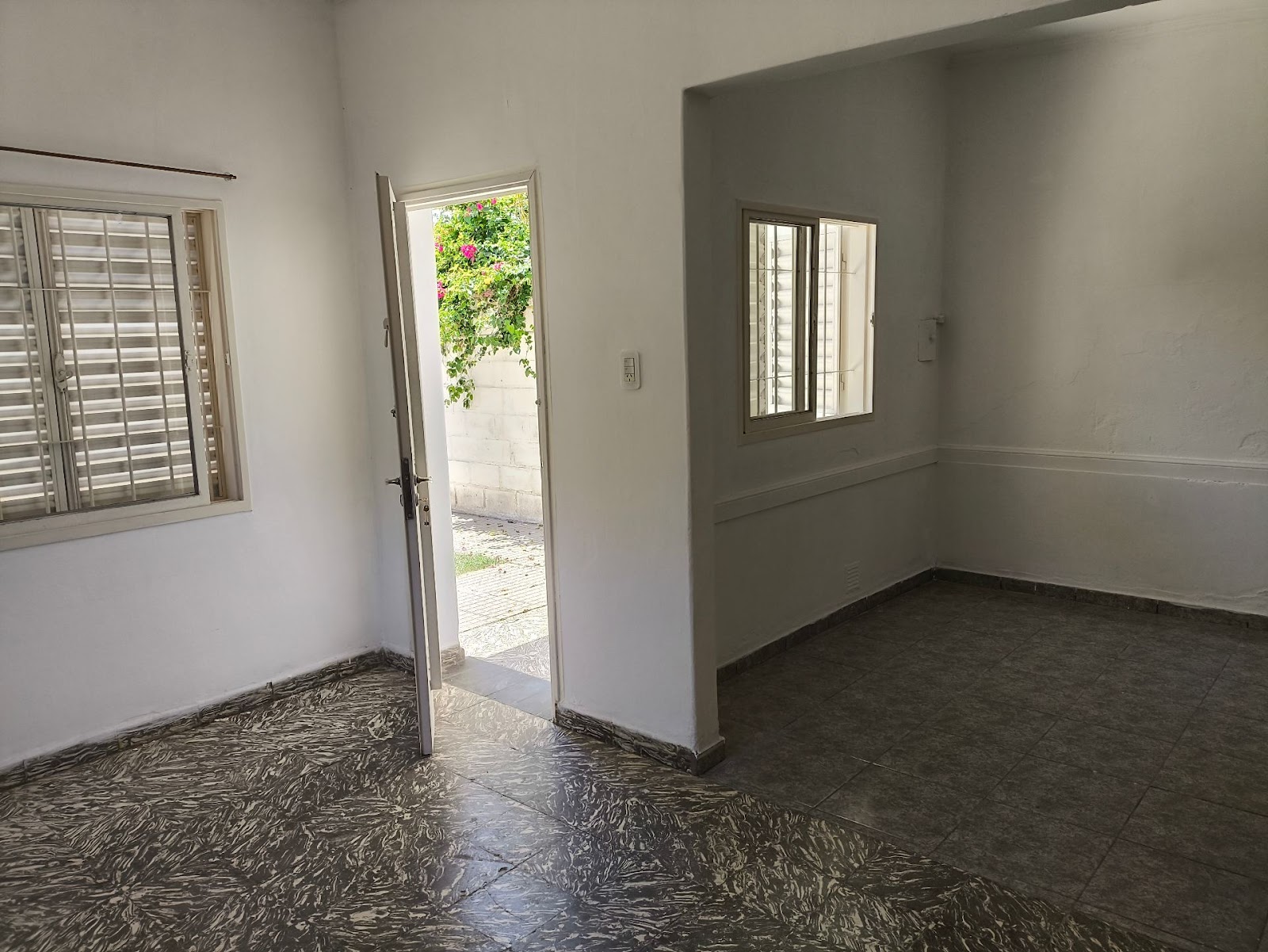 2 dormitorios (1 con Placard) · cocina · comedor · baño · lavadero · patio · escritura - foto 6
