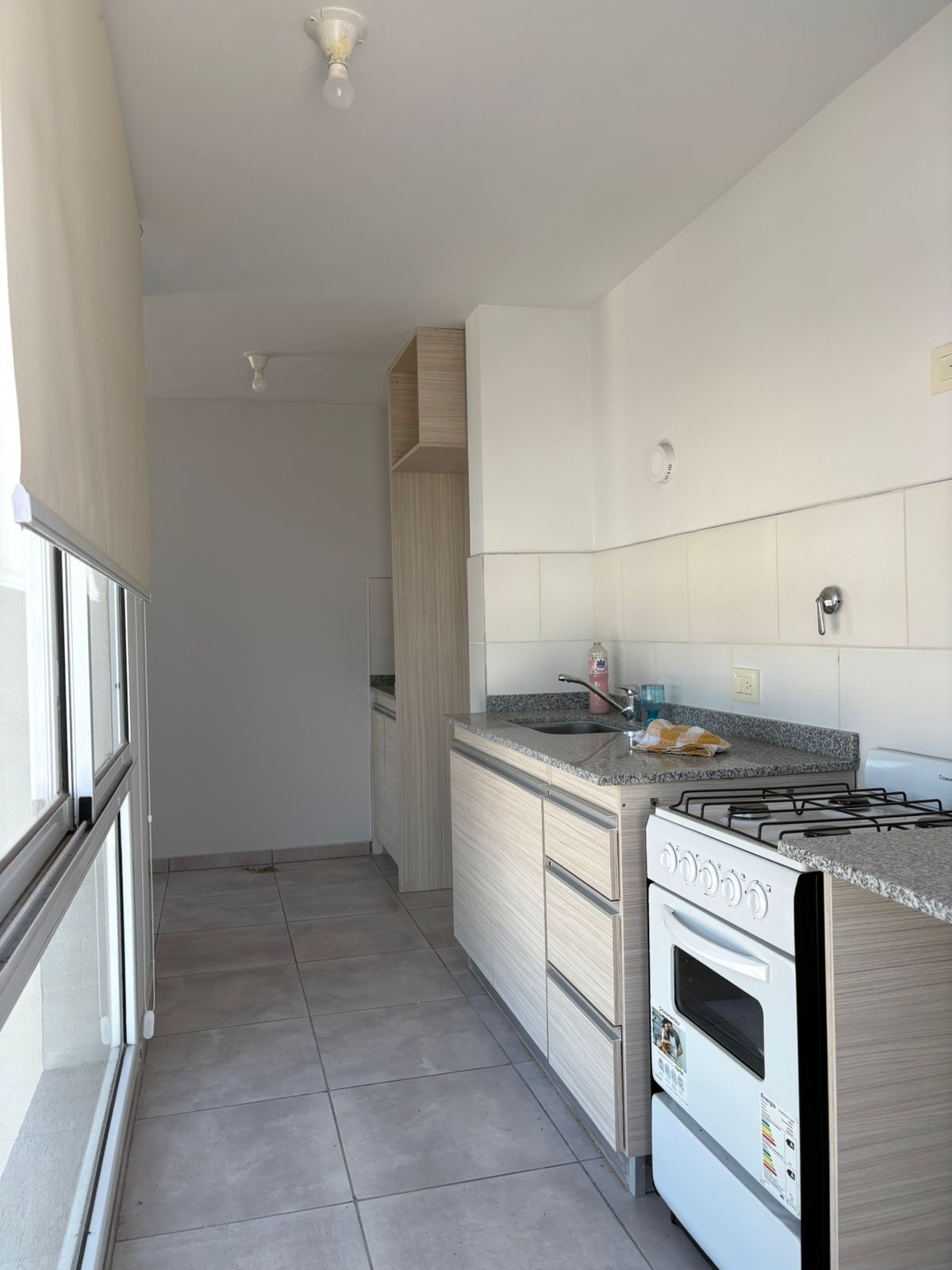 2 dormitorios · Placard completo · baño y ante baño · cocina · estar comedor · 2 balcónes · 7mo piso externo · cochera propia · escritura - foto 12