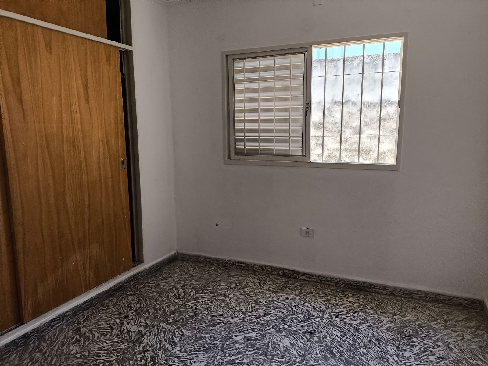 2 dormitorios (1 con Placard) · cocina · comedor · baño · lavadero · patio · escritura - foto 10