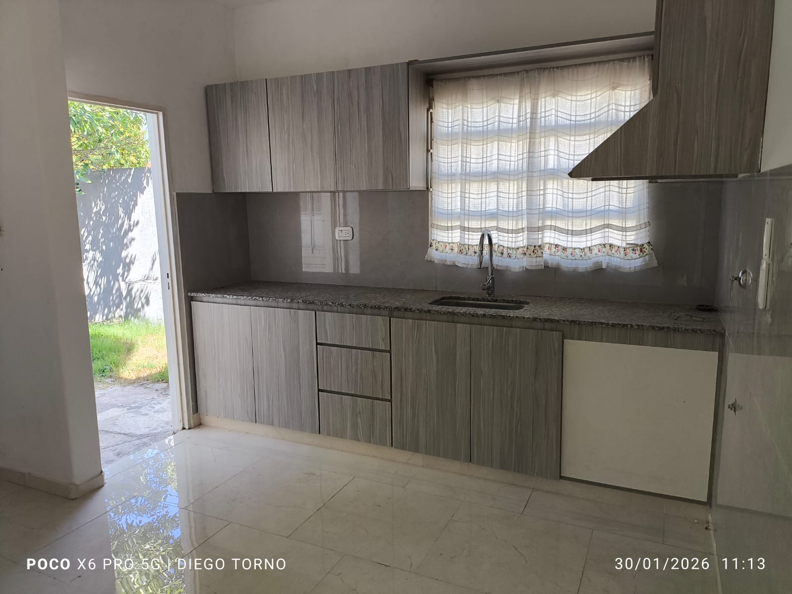 3 dormitorios · 2 baños · cocina-comedor · garage · lavadero · patio - foto 2