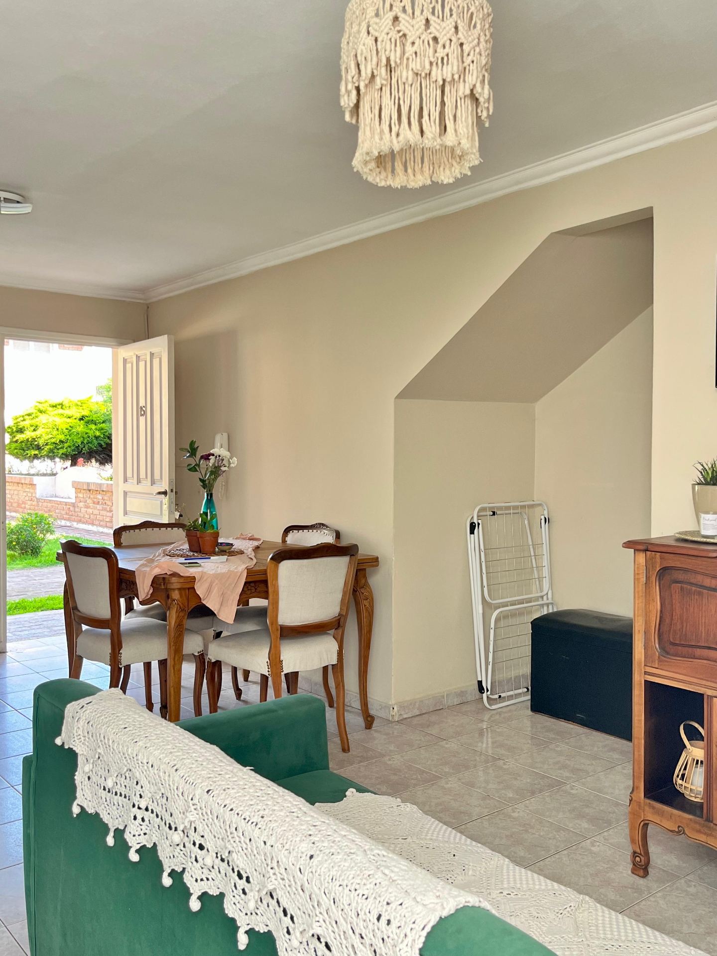 2 dormitorios · planta baja · cocina comedor · baño · Patio · cochera propia · escritura · apto crédito - foto 3