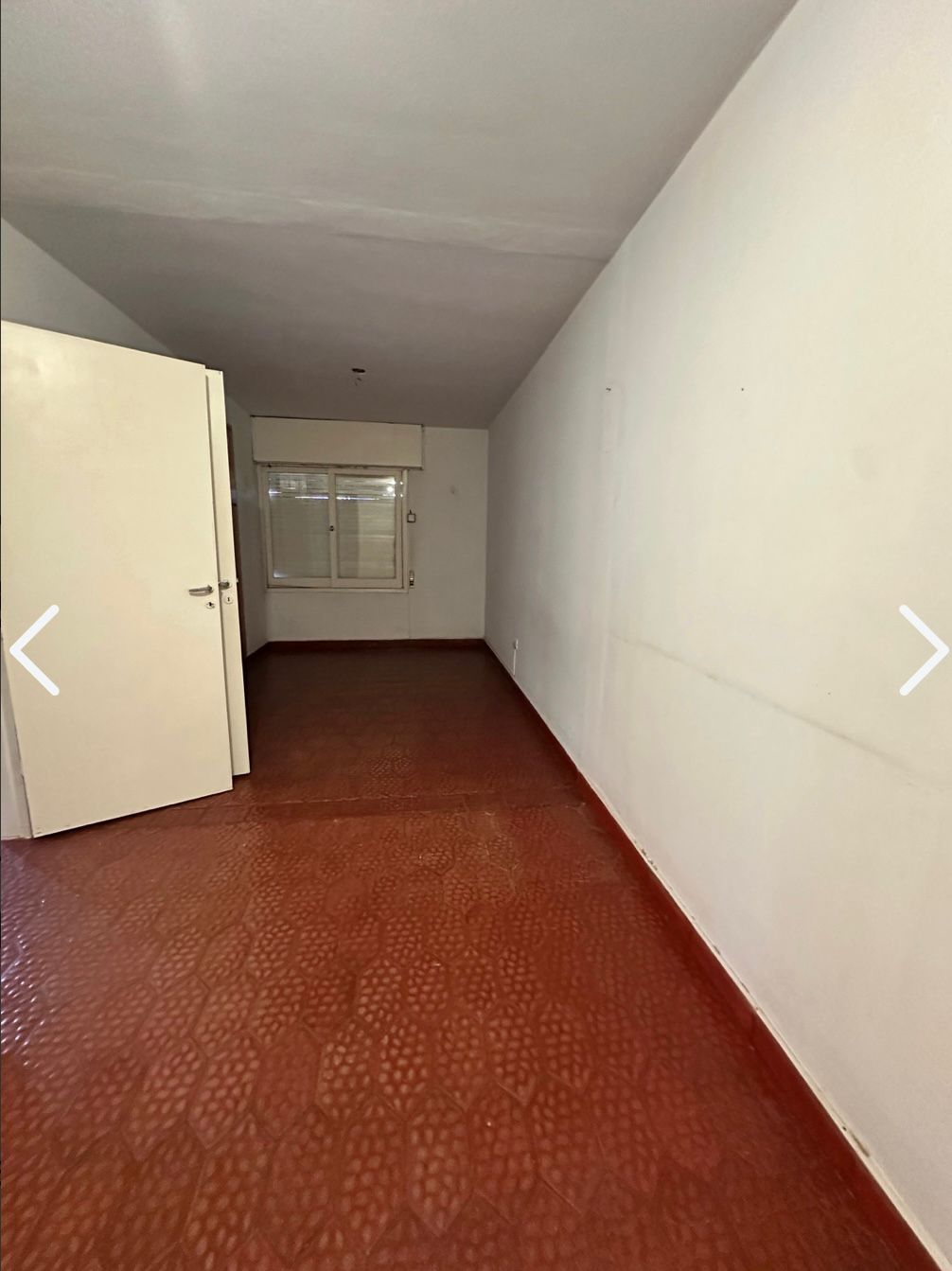 3 dormitorios · 1 baño con ante baño · lavadero cocina · living comedor amplio · balcón al frente · 1 er piso por escalera · 85m2 propios - foto 3