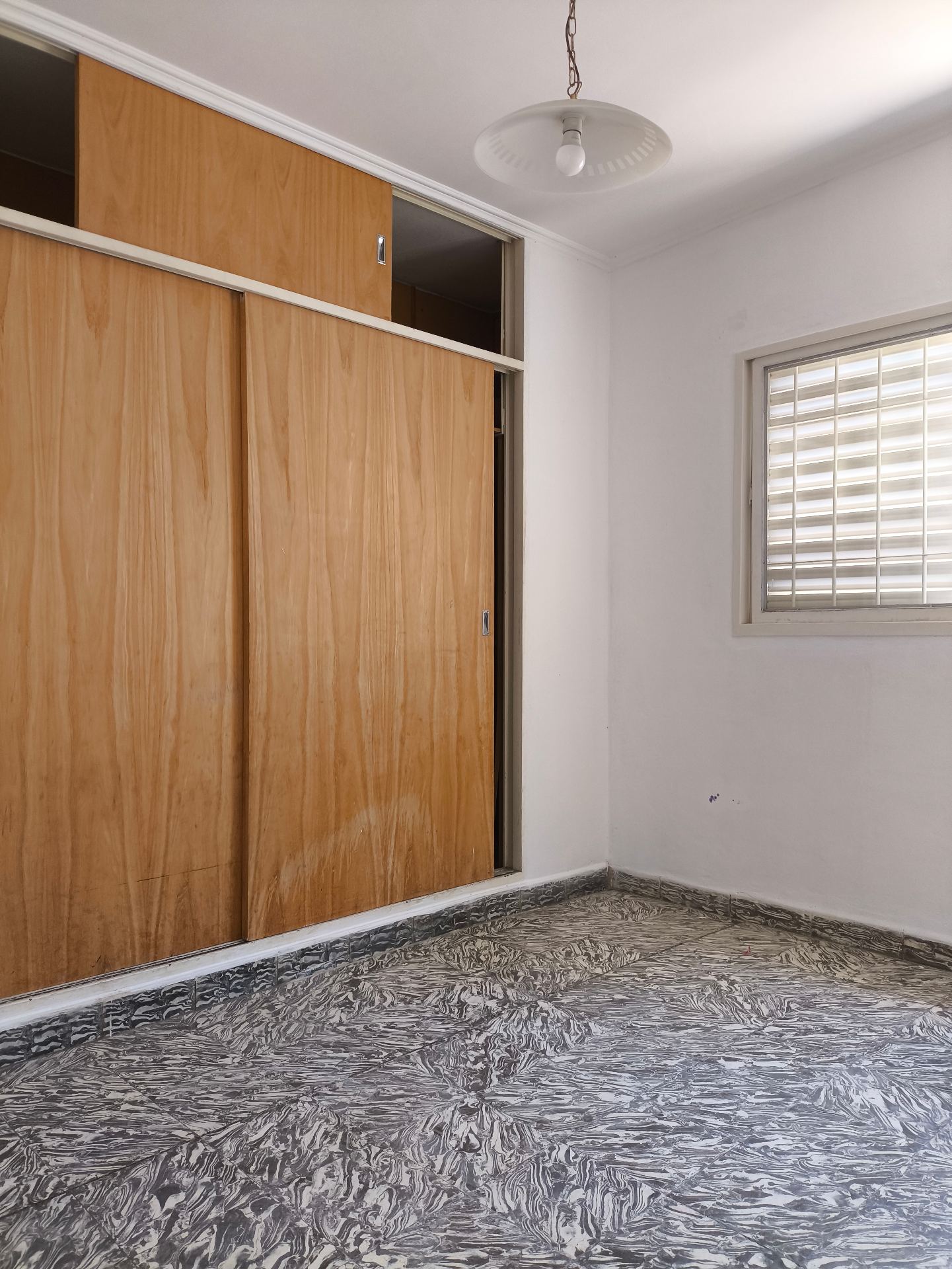 2 dormitorios (1 con Placard) · cocina · comedor · baño · lavadero · patio · escritura - foto 8