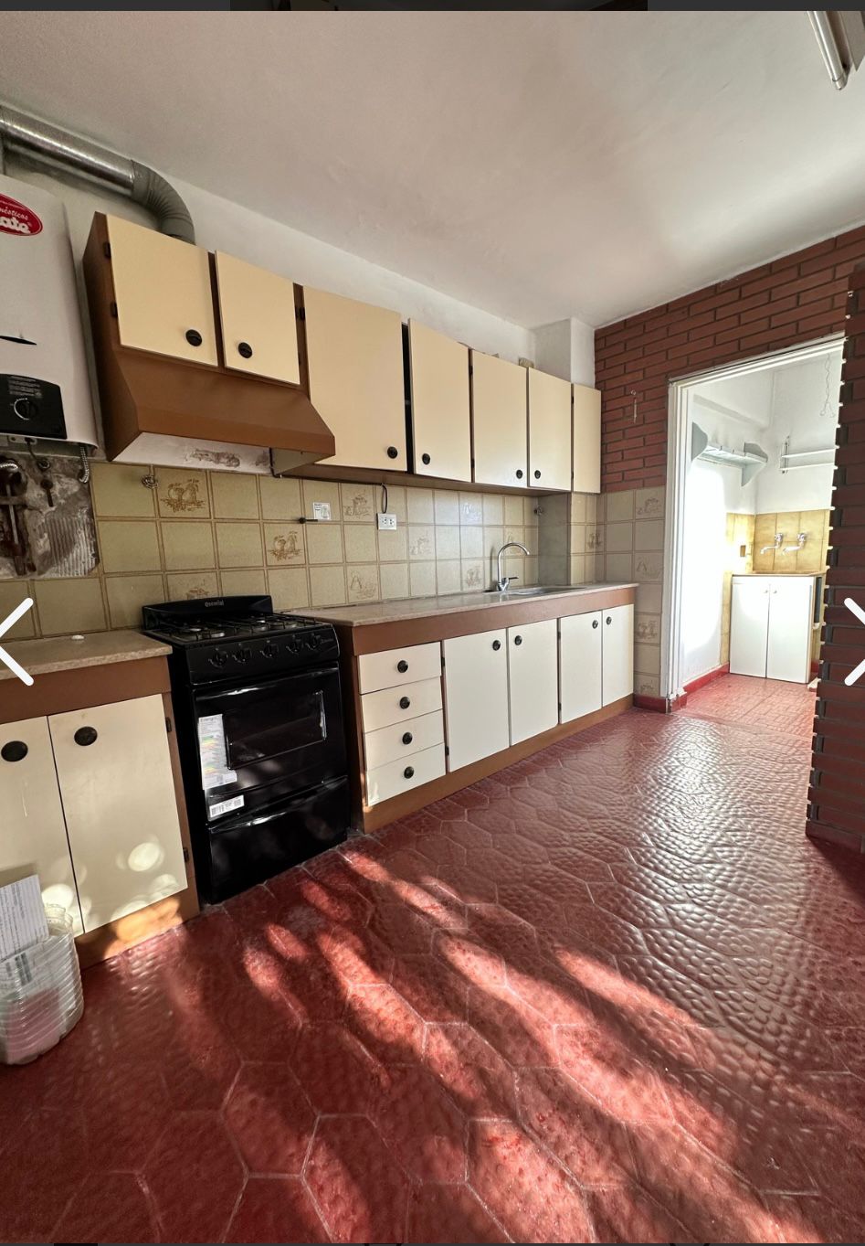 3 dormitorios · 1 baño con ante baño · lavadero cocina · living comedor amplio · balcón al frente · 1 er piso por escalera · 85m2 propios - foto 5