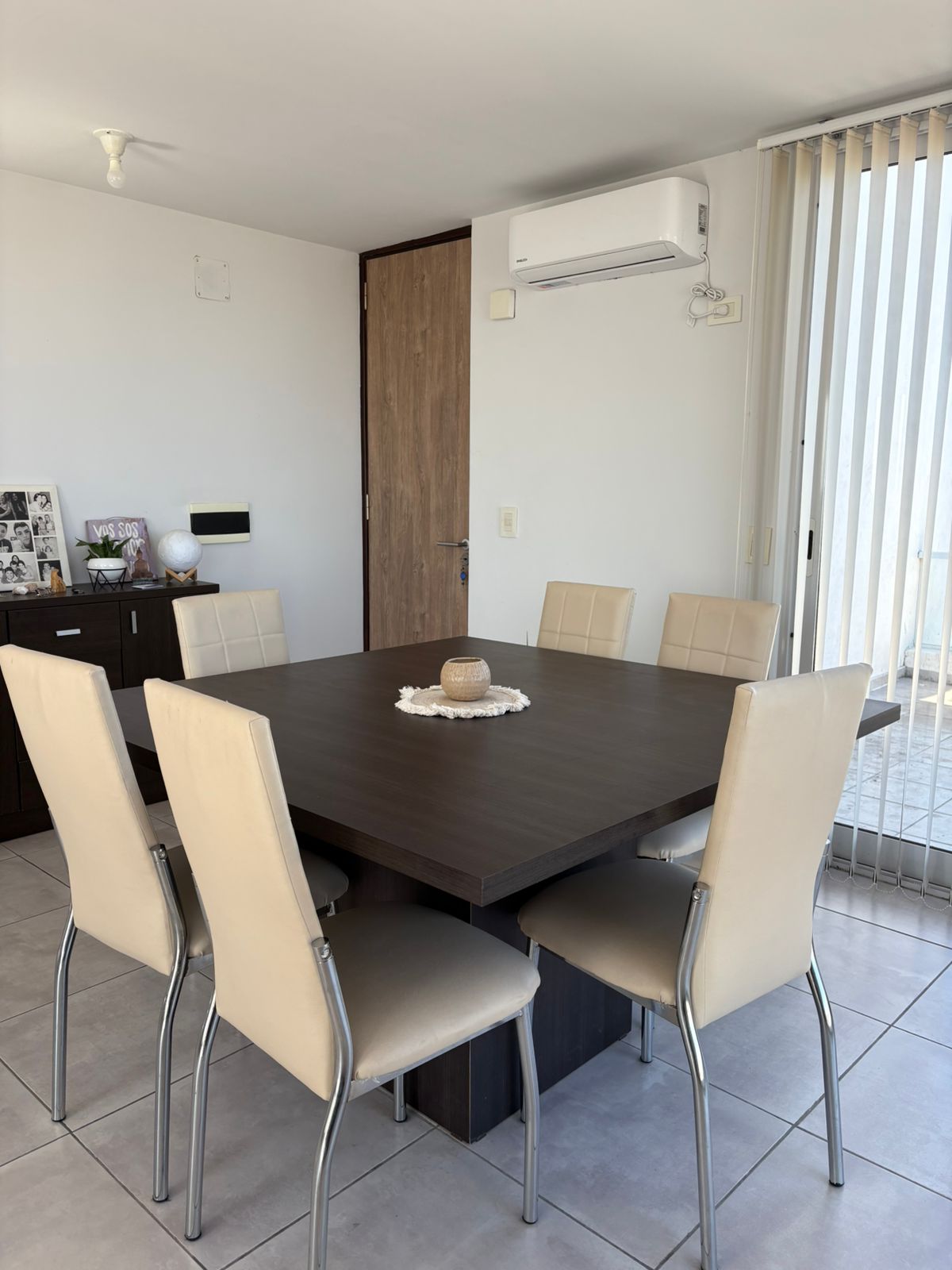 2 dormitorios · Placard completo · baño y ante baño · cocina · estar comedor · 2 balcónes · 7mo piso externo · cochera propia · escritura - foto 2