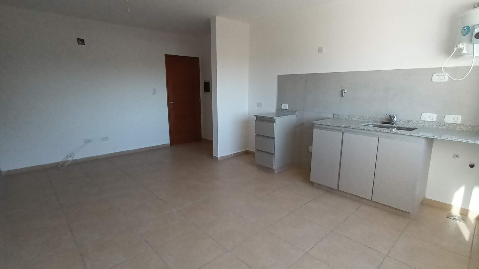 1 dormitorio (Placard) · cocina comedor · baño y ante baño · 2 do piso · escritura · alquilado - foto 6
