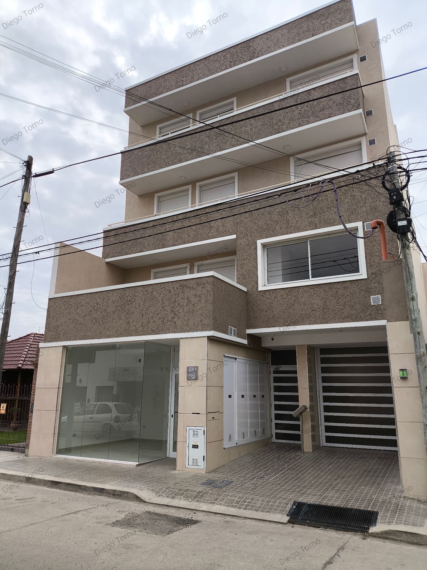 Local 30m2 a estrenar · 1 baño - foto 4
