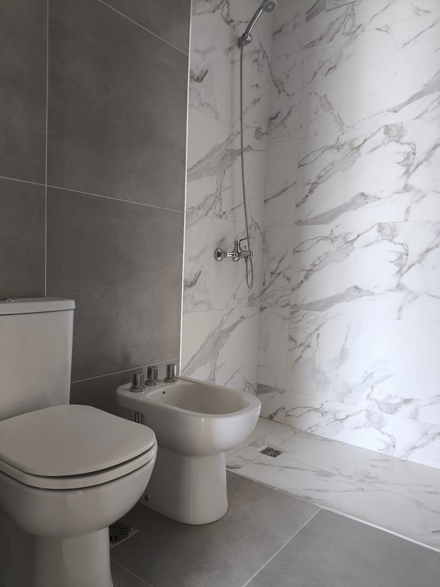1 dormitorio (c/Placard) · cocina semi integrada · estar comedor · balcón · baño y ante baño - foto 9