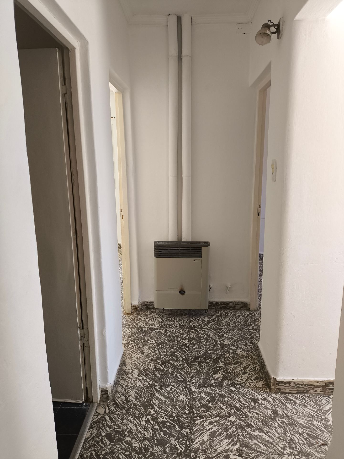 2 dormitorios (1 con Placard) · cocina · comedor · baño · lavadero · patio · escritura - foto 9