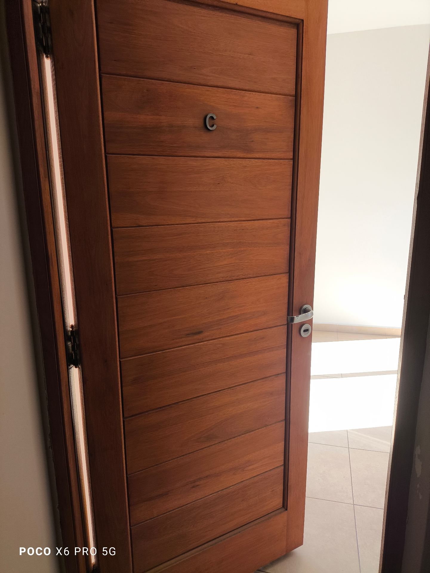 Dpto 1 dorm · Placard completo · baño y ante baño · estar comedor integrado con balcón · 2do piso interno · escritura · desocupado - foto 4