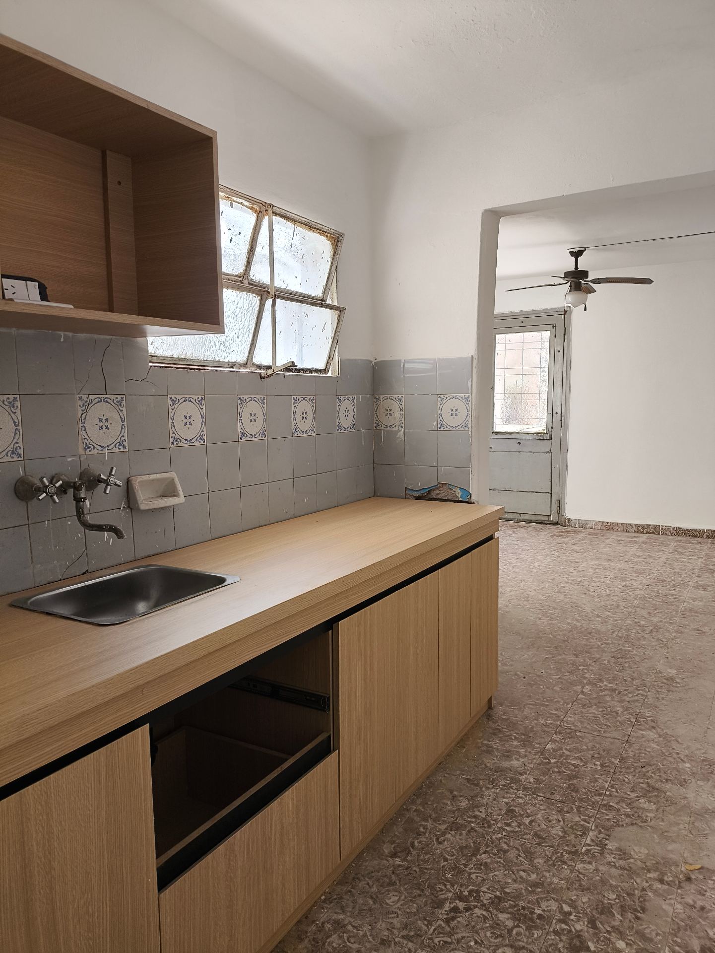 2 dormitorios · cocina comedor · living · baño · local comercial · garaje · patio chico - foto 10