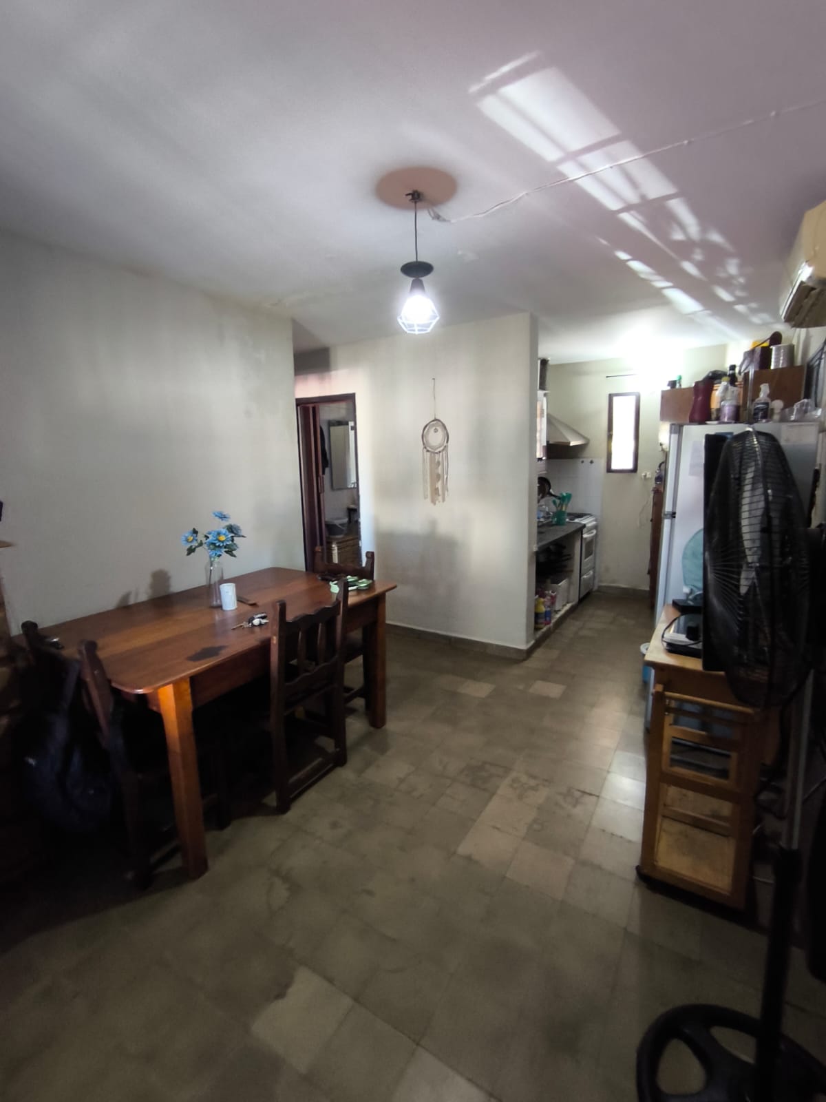 2 dormitorios · cocina comedor · living · baño · garaje y patio - foto 5