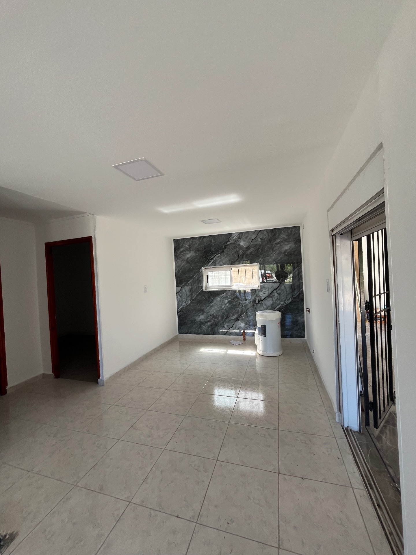 2 habitaciones · cocina - comedor · baño · Garage para dos vehículos y patio - foto 3