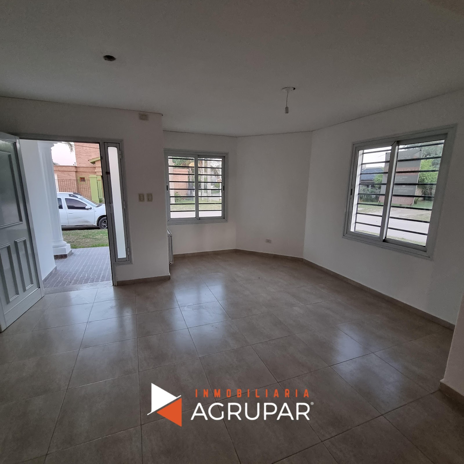 2 HABITACIONES · COCINA · COMEDOR · BAÑO · GALERIA/QUINCHO · PATIO - foto 2