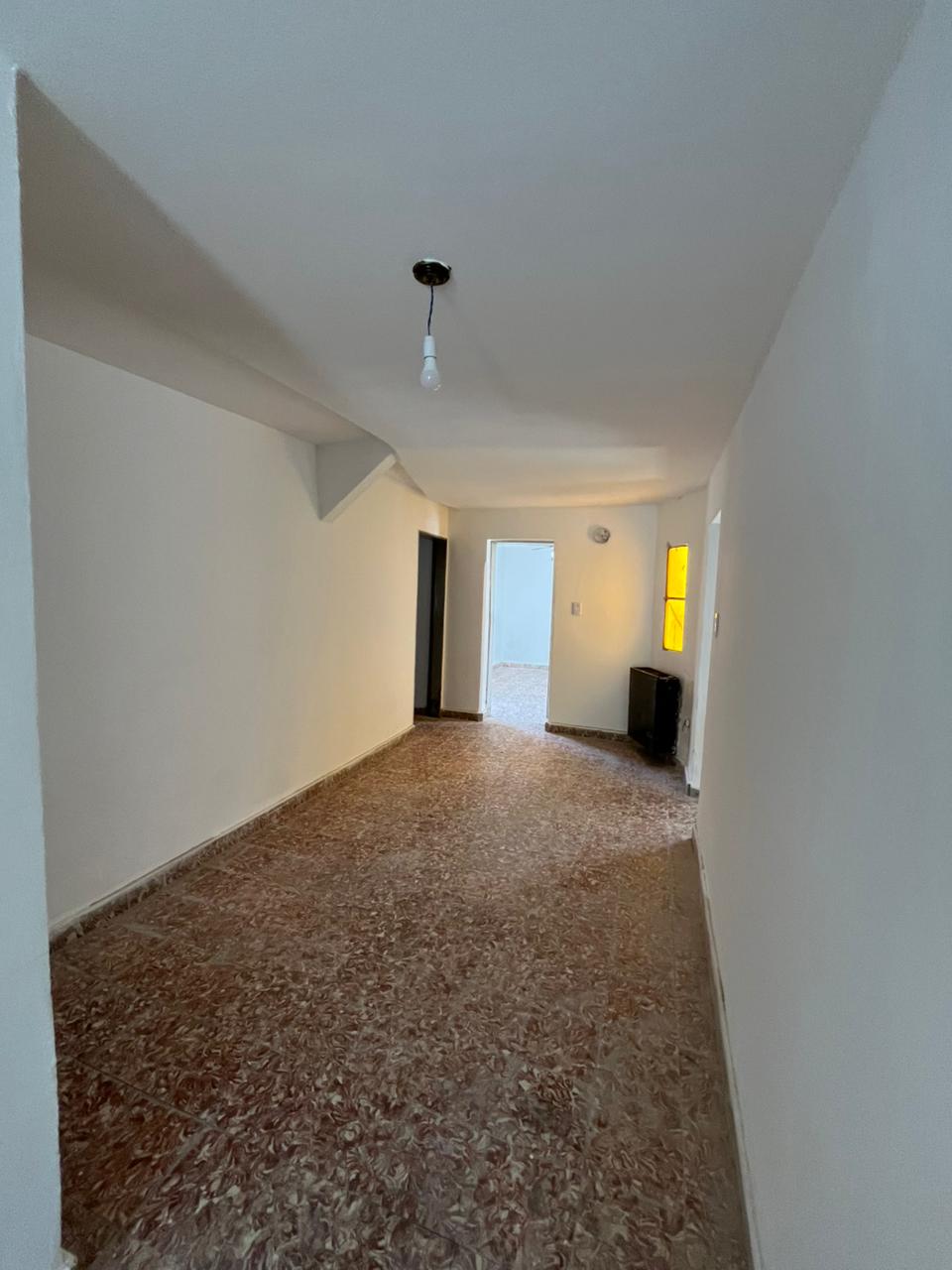 2 HABITACIONES · HALL DE DISTRIBUCION/ENTRADA · COCINA/COMEDOR · BAÑO · GARAJE · PATIO · LOCAL COMERCIAL - foto 2