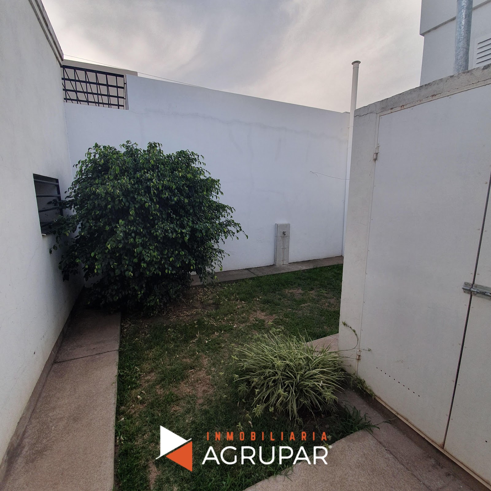 2 HABITACIONES · COCINA · COMEDOR · BAÑO · GALERIA/QUINCHO · PATIO - foto 7