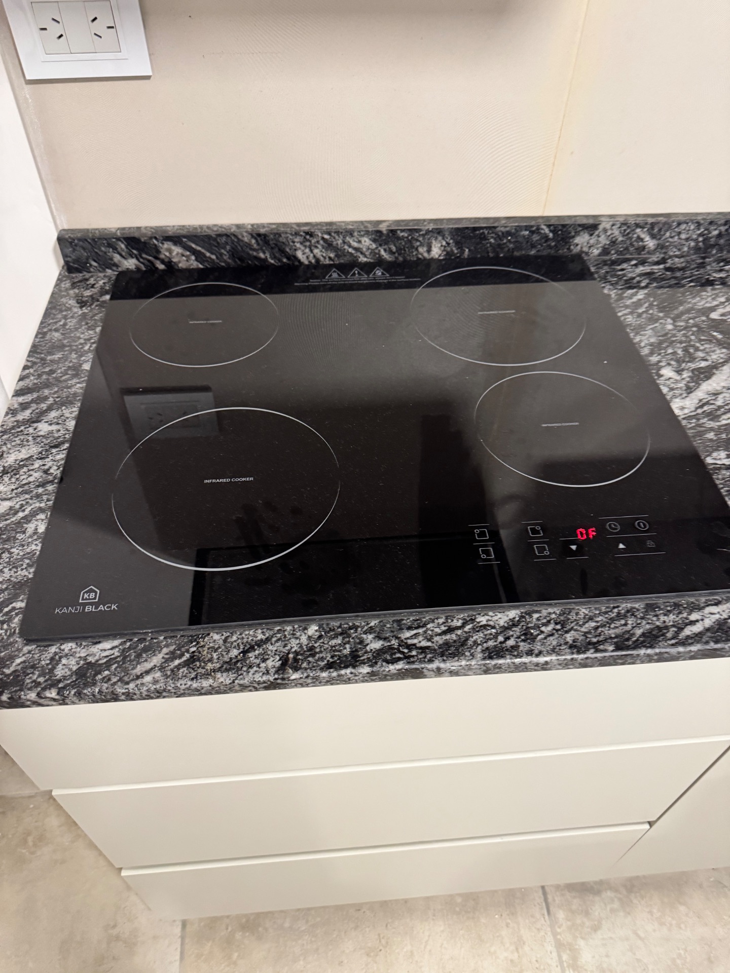 1 habitacion · cocina · living · baño · balcón · cochera - foto 3