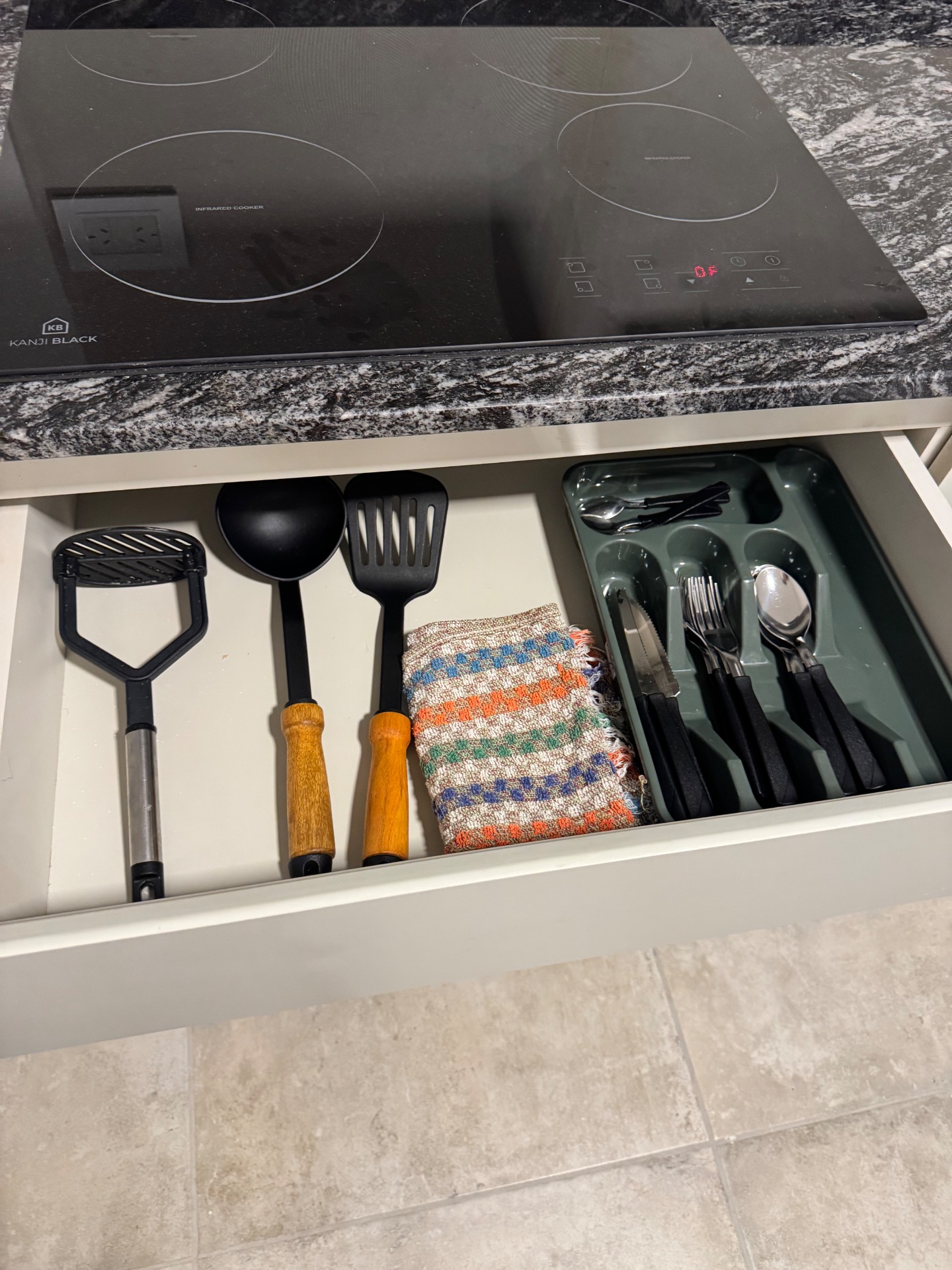 1 habitacion · cocina · living · baño · balcón · cochera - foto 4