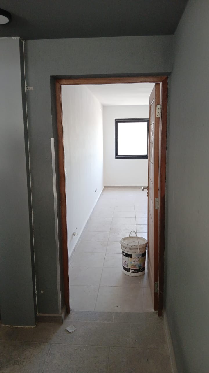 1 habitacion · cocina · baño · balcón - foto 8