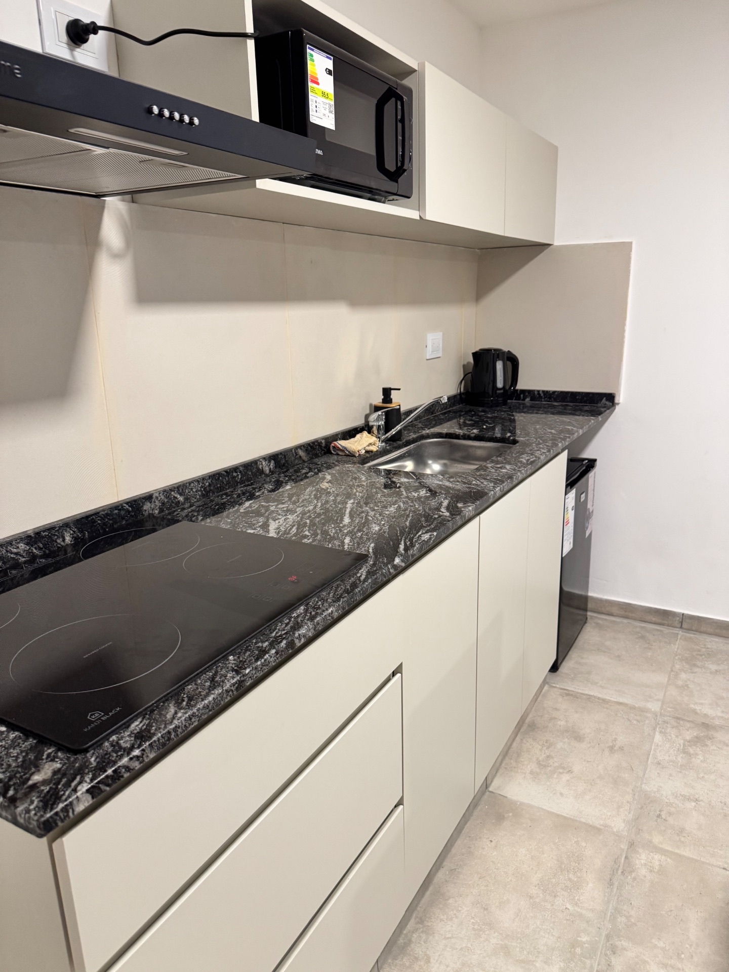 1 habitacion · cocina · living · baño · balcón · cochera - foto 2