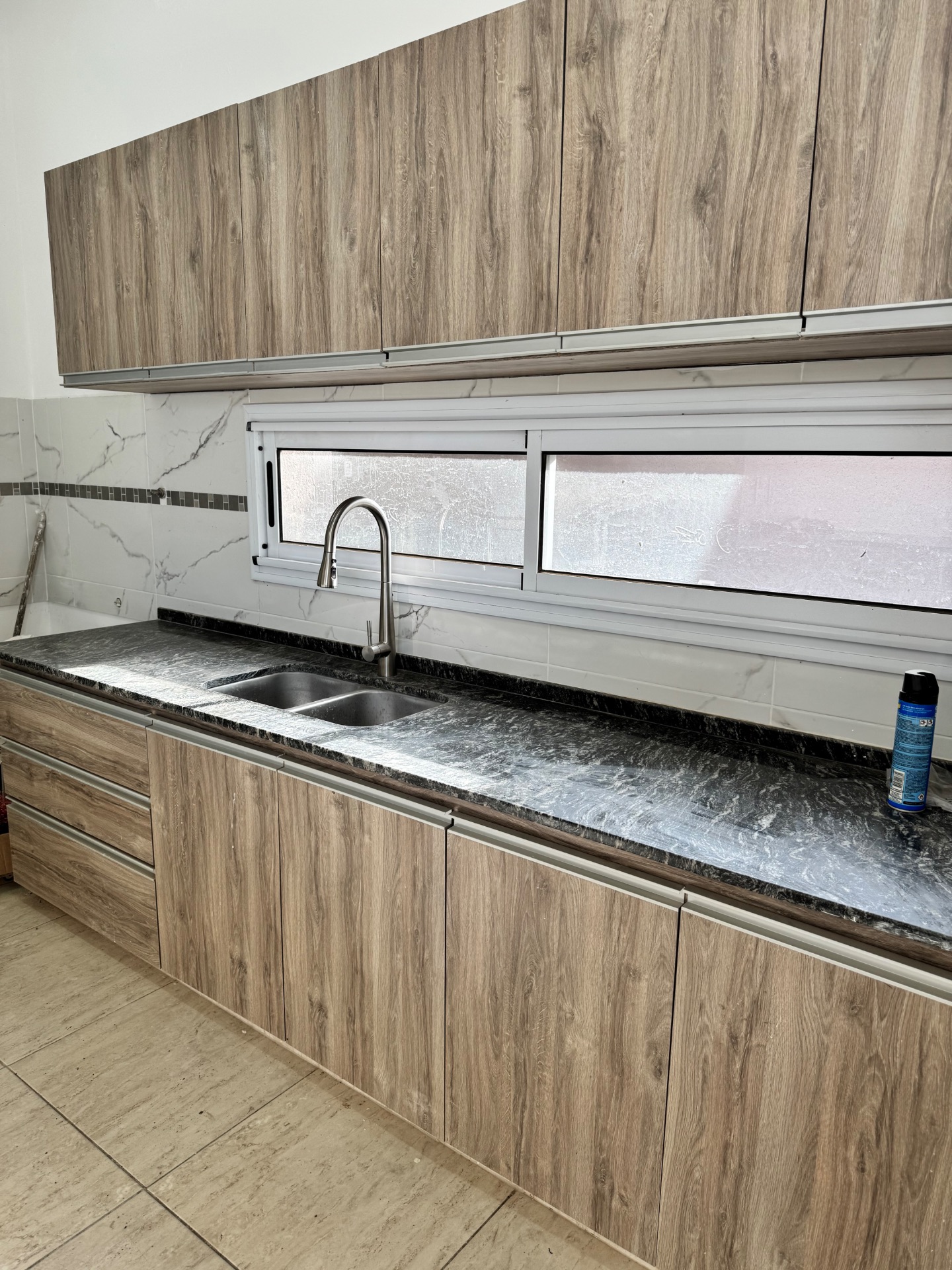 3 dormitorios · baño · living · cocina · patio · cochera - foto 6