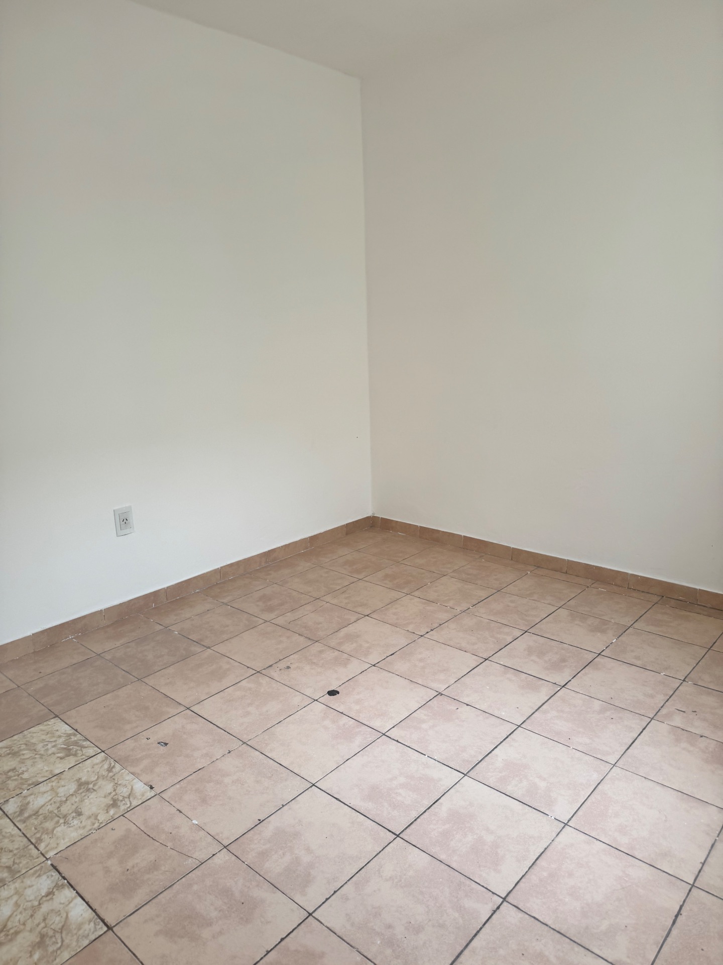 2 habitaciones · baño · coccina · balcón - foto 2