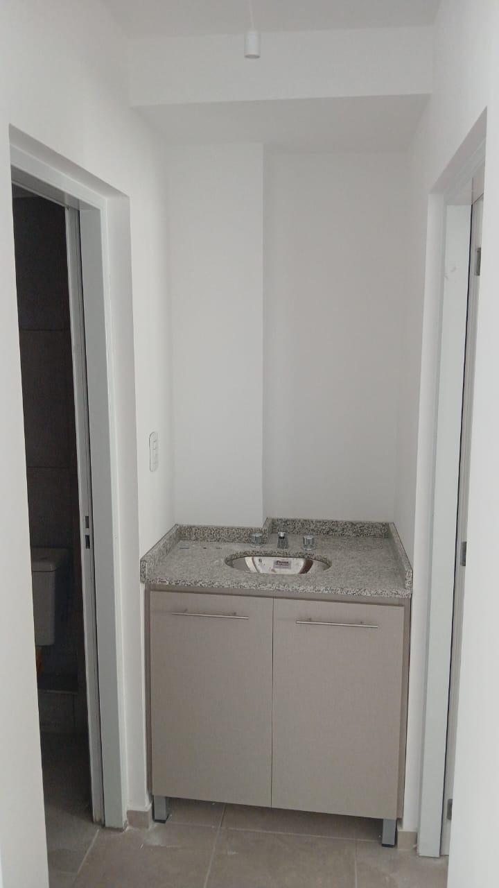1 habitacion · cocina · baño · balcón - foto 7