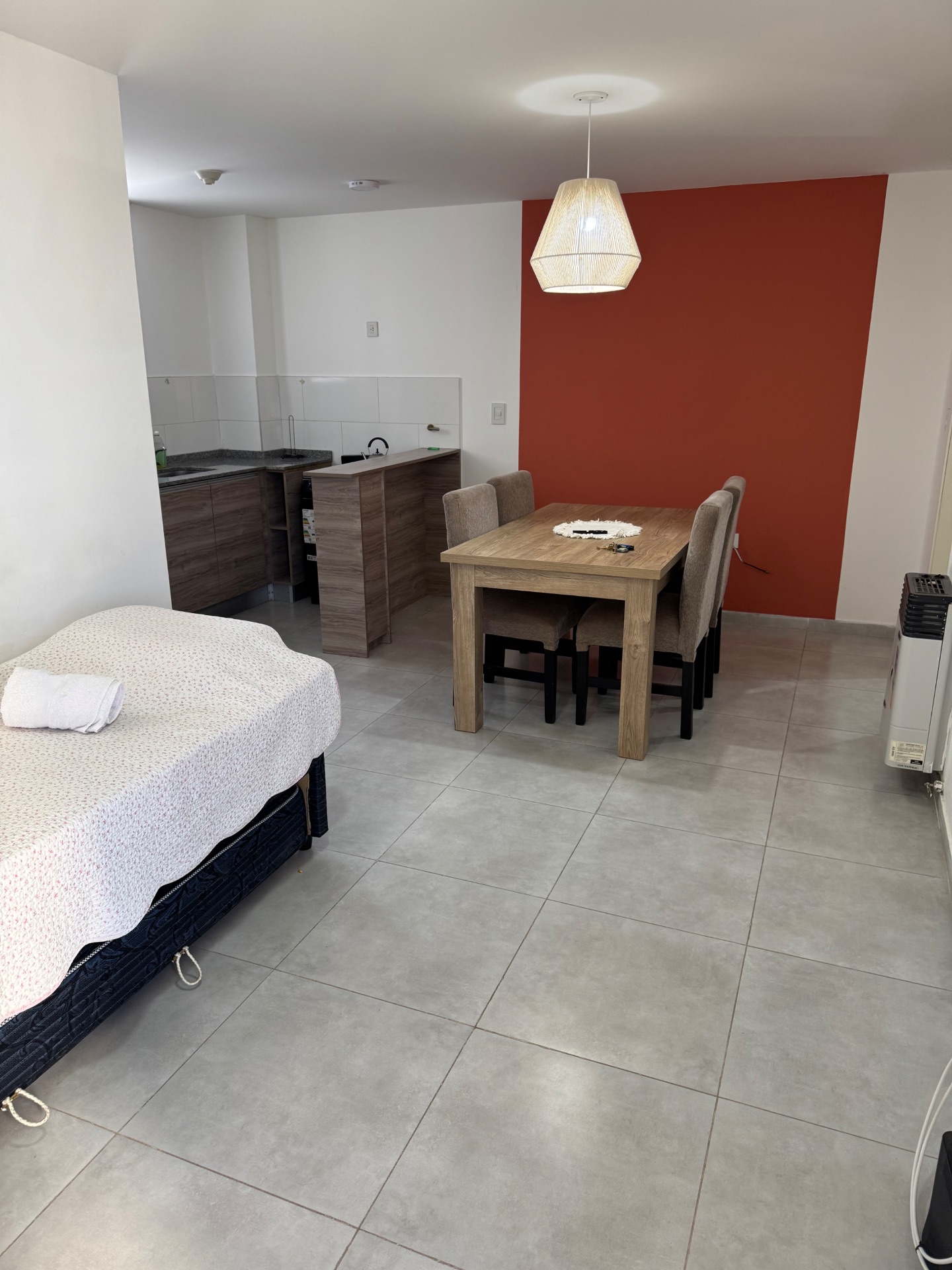 1 habitacion · living · cocina · baño · balcón - foto 16