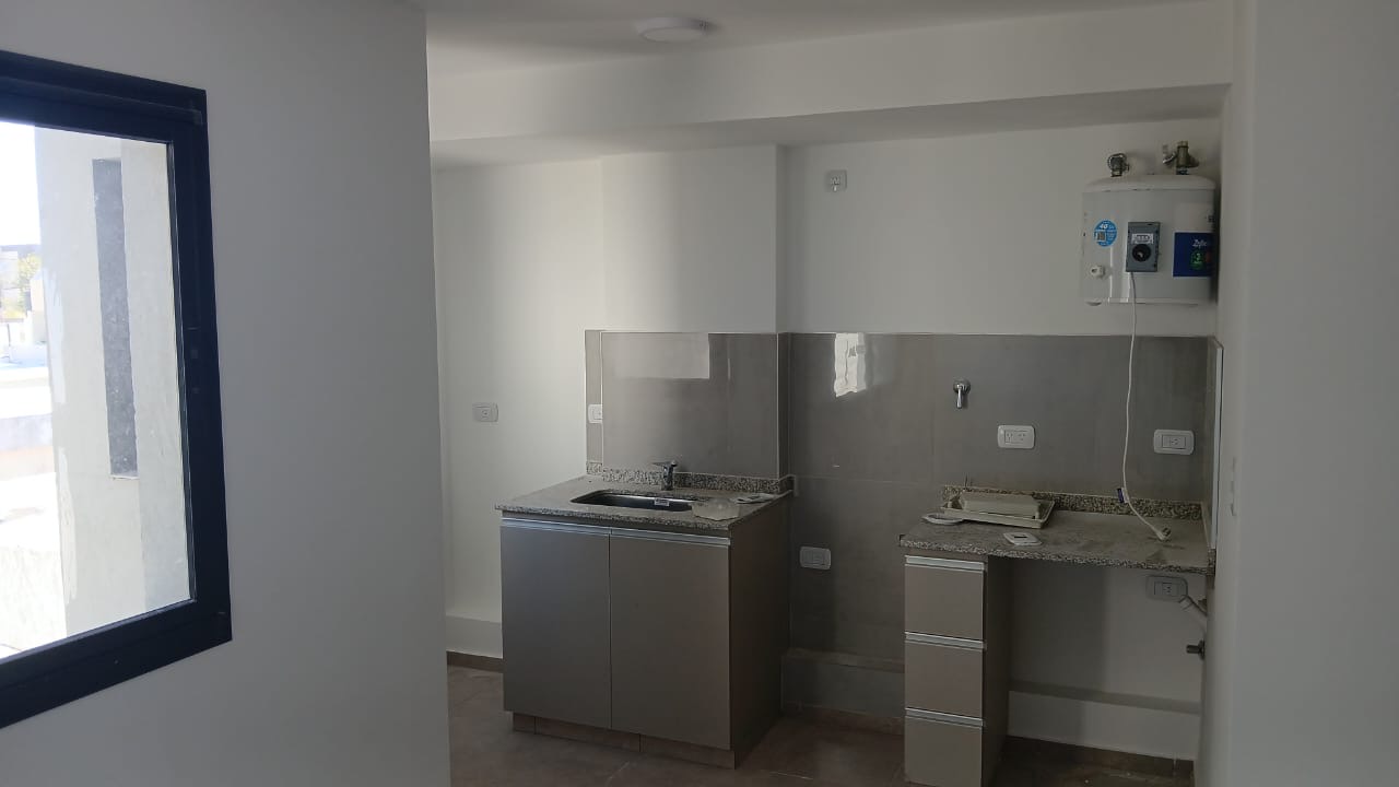 1 habitacion · cocina · baño · balcón - foto 9