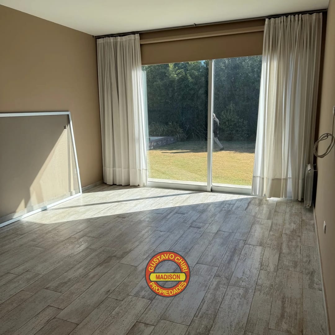 3 Dormitorios · 4 Baños · Cocina · Estar Comedor · Oficina · Lavadero · Cochera Doble · Galería · Pileta - foto 7