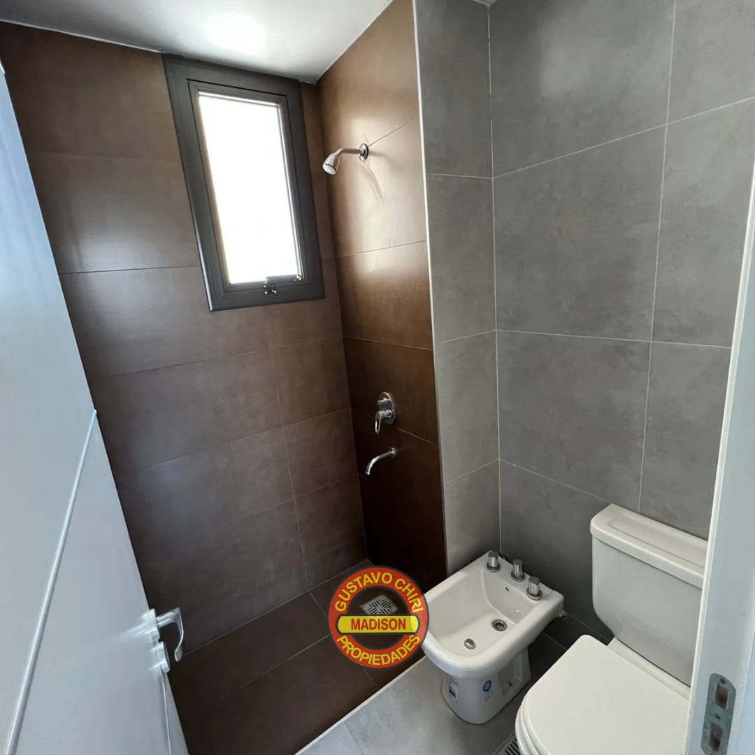 1 Dormitorio · Cocina · Antebaño · Baño · Estar Comedor · Balcón · Piscina · Asador · Cochera - foto 6